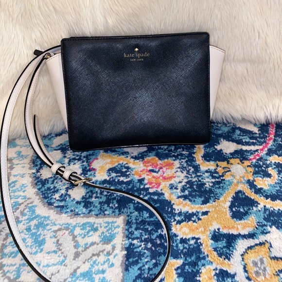 kate spade Handbags - Kate Spade ♠️ Cedar Street Hayden Crossbody